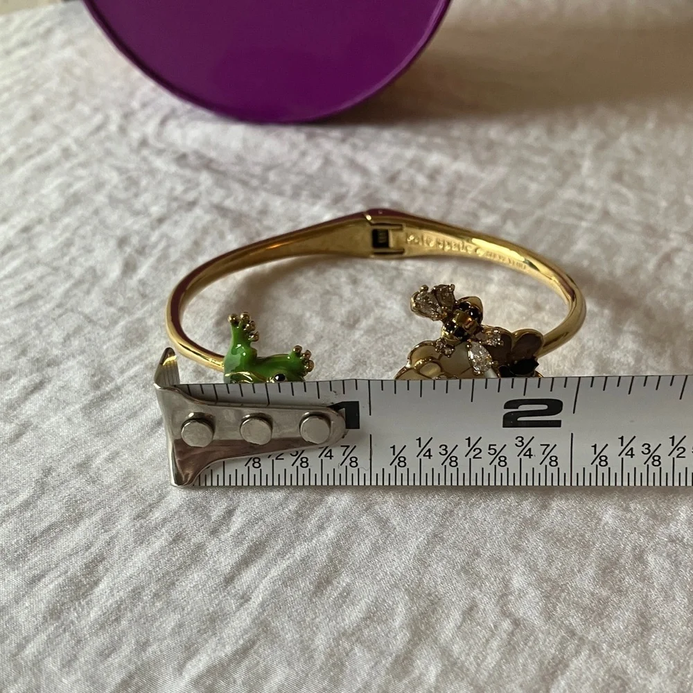 Kate Spade:Multi-Stone Frog& Flower HingedCuff Bracelet- Gold Tone-Missing stone - Picture 13 of 16
